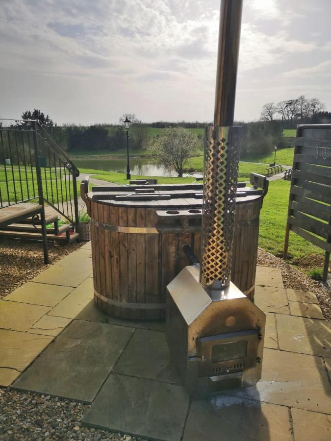 Fair Farm Hideaway Villa Waltham on the Wolds Dış mekan fotoğraf